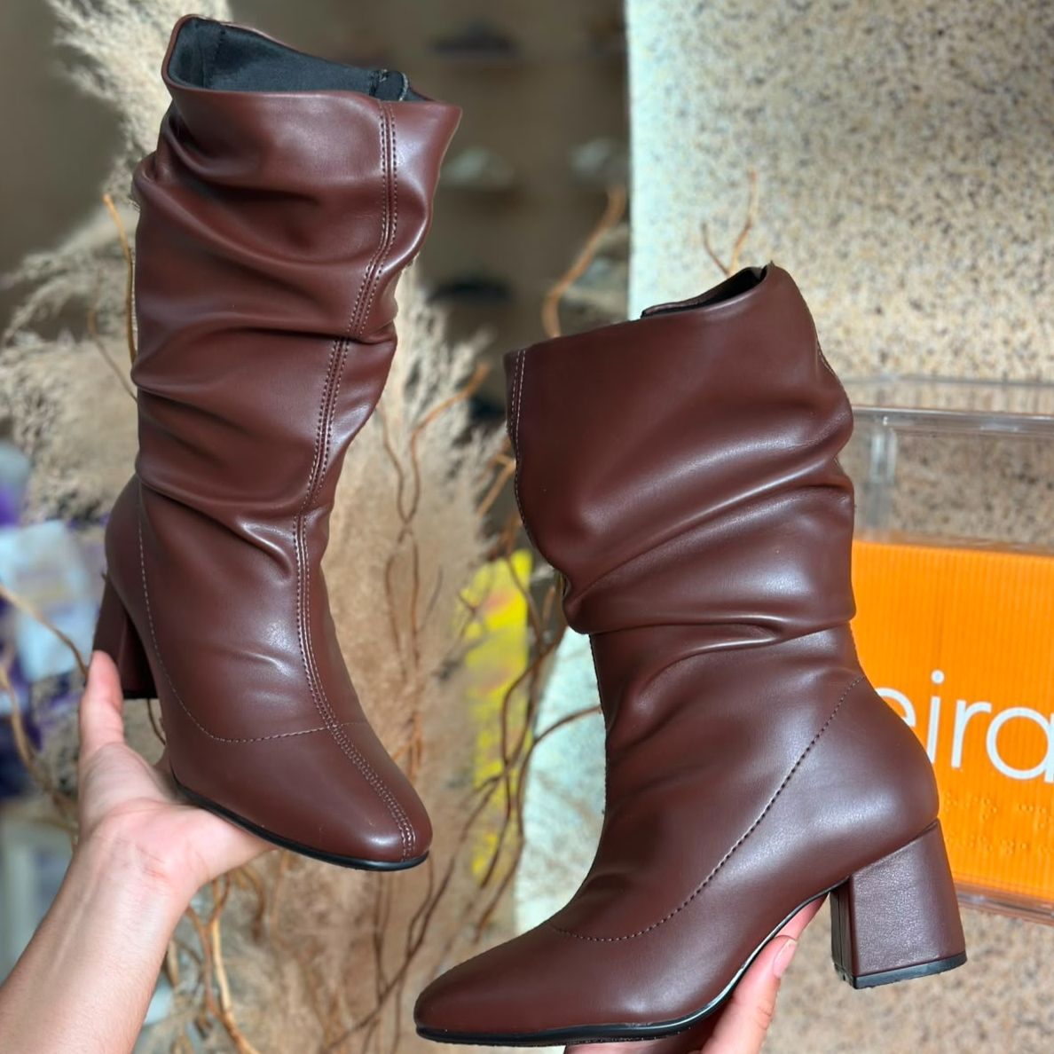 BOTA FEMININA NAPA CANO ALTO 9076.112 |cor:Marrom
