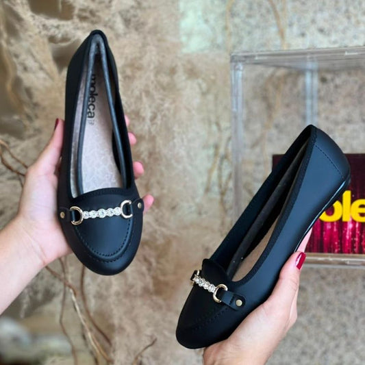 SAPATILHA FEM DETALHE CORRENTE C PEDRAS 5726.136 |cor:Preto
