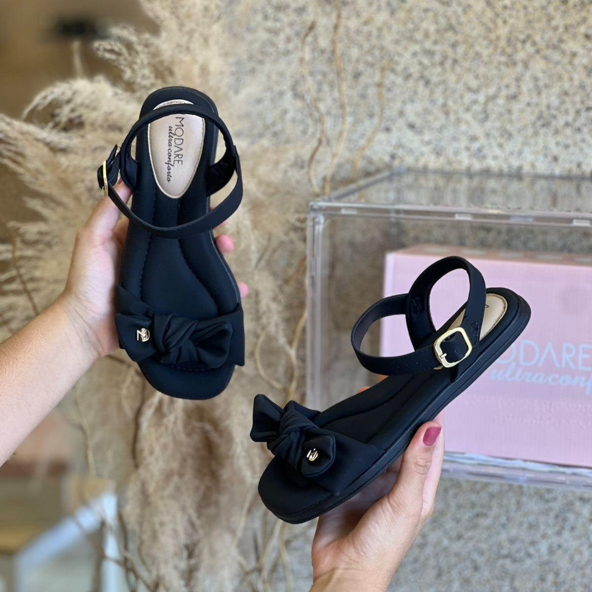SANDALIA RASTEIRA LACINHO PRETO 7212.109