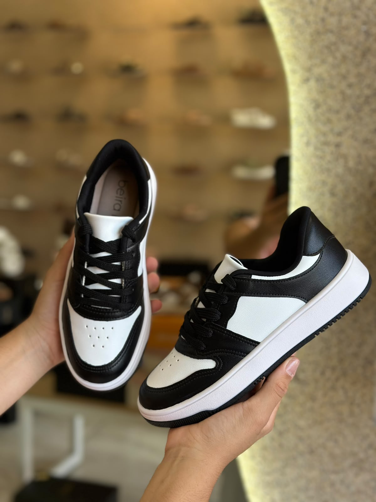 SAPATO CASUAL COM 4343.201 |cor:Preto Branco