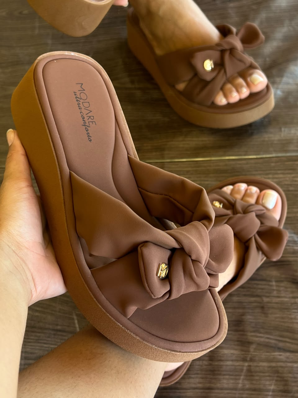 TAMANCO DE LACINHO MARRON 7226.102