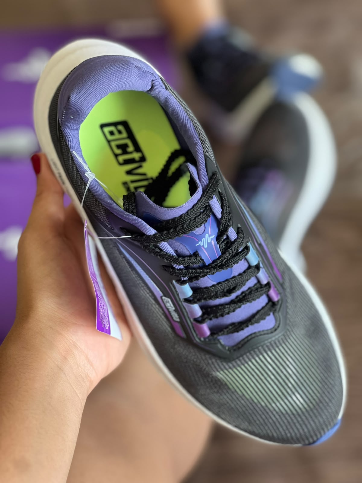 TENIS DE CORRIDA COM PLACA 4859.100 |cor:Preto Roxo