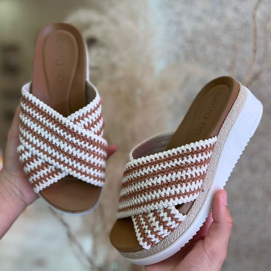 SANDALIA PLATAFORMA X TECIDO 8575.102 |cor:Marrom