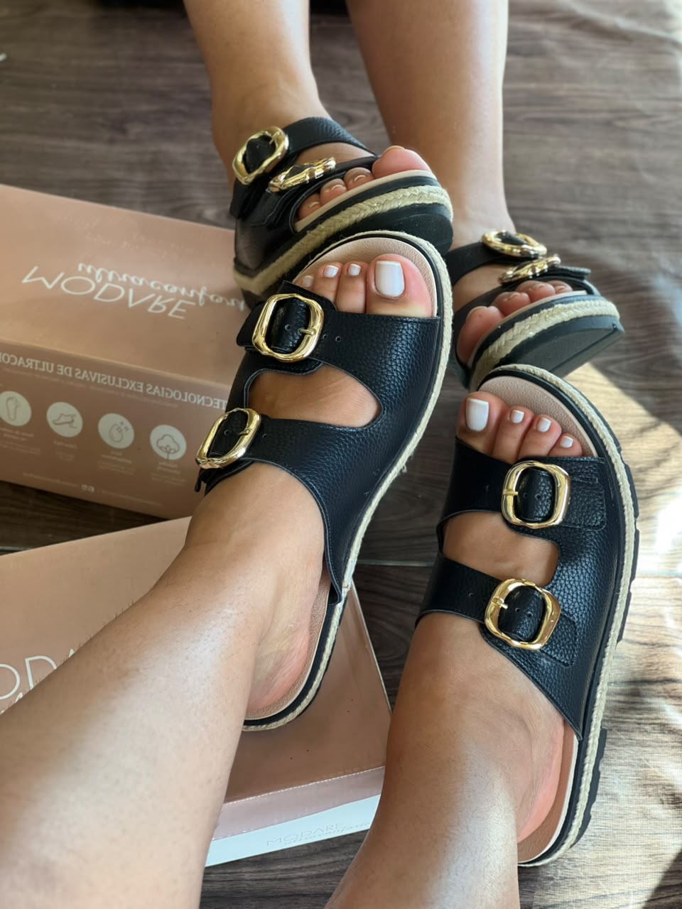 SANDALIA FIVELA 7132.257 |cor:Preto