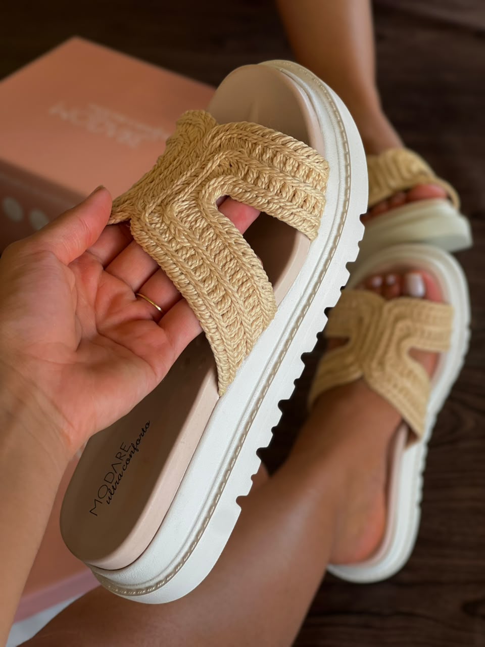 SANDALIA EM H TECIDO 7200.114 |cor:Bege