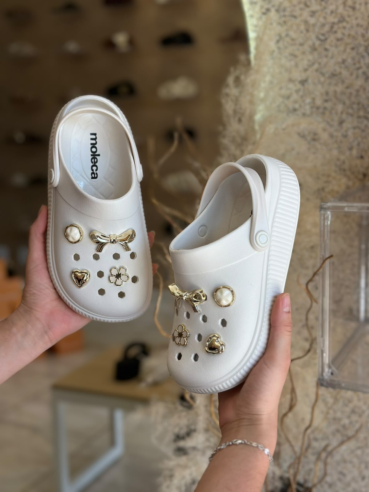 BABUCHE PINGENTE LAÇO 5832.116 |cor:Branco Off White