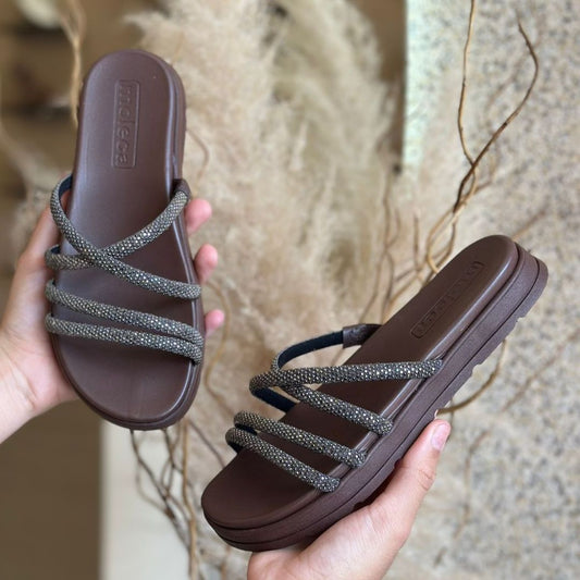 SANDALIA TIRA DE BRILHO EM X 5490.112 |cor:Chocolate
