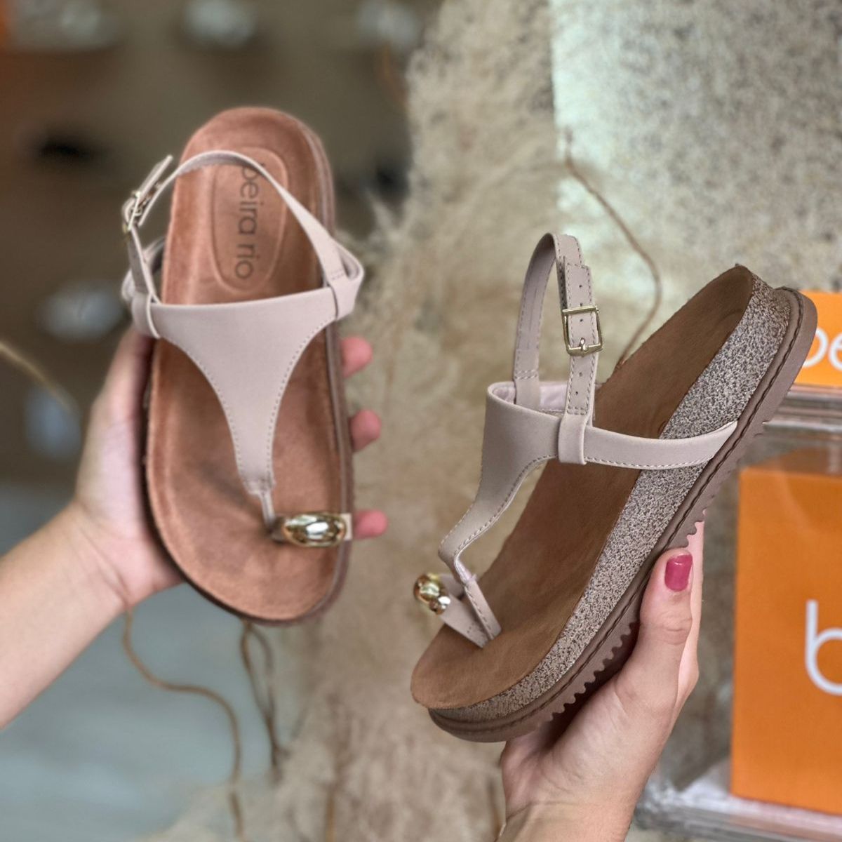 SANDALIA FECHO CAMURÇA 8524.109 |cor:Bege